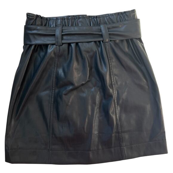 Young Fabulous & Broke faux leather mini skirt. Vegan leather, belted, snap up - Picture 2 of 4